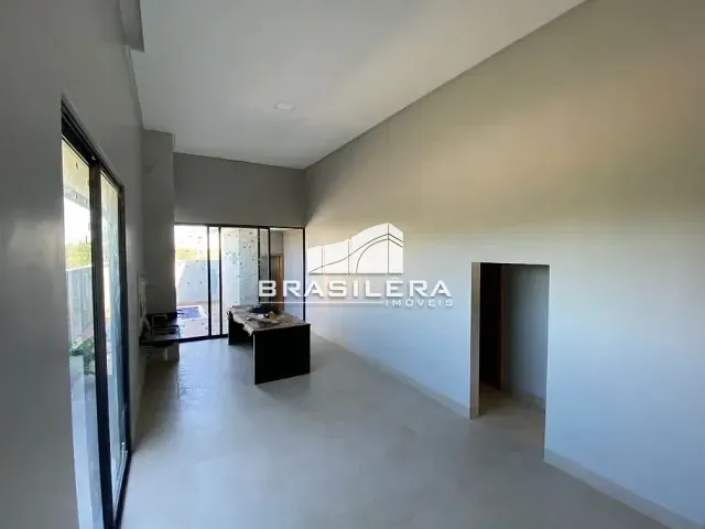 Casa com 300m² 3 quartos e 1 banheiro, à venda, no bairro Jardins Barcelona em Senador Canedo