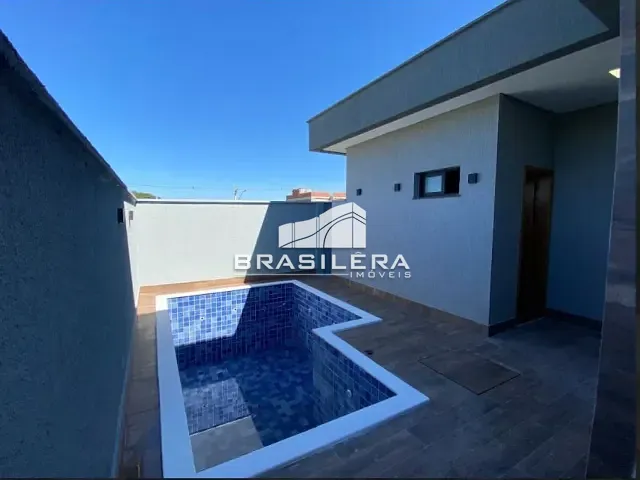 Casa com 300m² 3 quartos e 1 banheiro, à venda, no bairro Jardins Barcelona em Senador Canedo