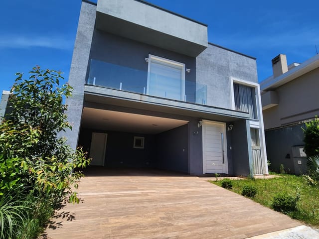 Casa com 450m² 4 quartos e 5 banheiros, à venda ou para alugar, no bairro Estrela em Ponta Grossa