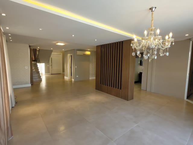Casa com 450m² 4 quartos e 5 banheiros, à venda ou para alugar, no bairro Estrela em Ponta Grossa