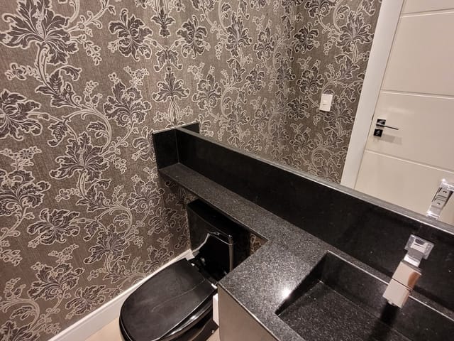 Casa com 450m² 4 quartos e 5 banheiros, à venda ou para alugar, no bairro Estrela em Ponta Grossa