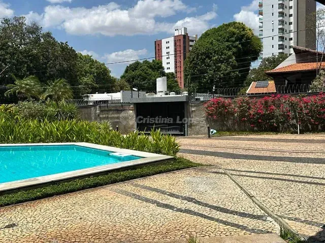 Casa com 2320m² 5 quartos e 6 banheiros, à venda, no bairro Horto em Teresina