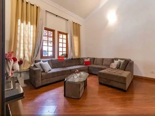 Casa com 320m² 3 quartos e 1 banheiro, à venda, no bairro Barcelona em São Caetano do Sul