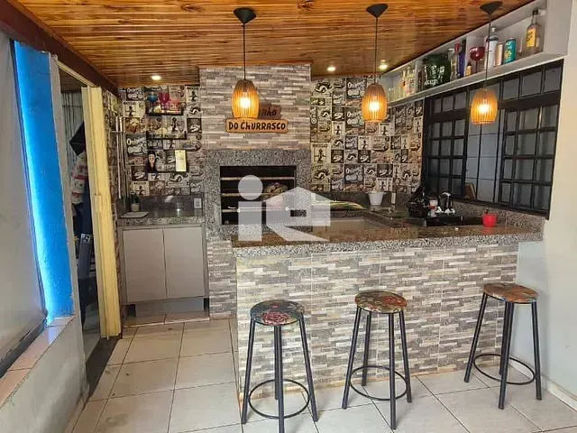 Casa 3 quartos e 2 banheiros, à venda, no bairro Jardim Nobre em Rolândia