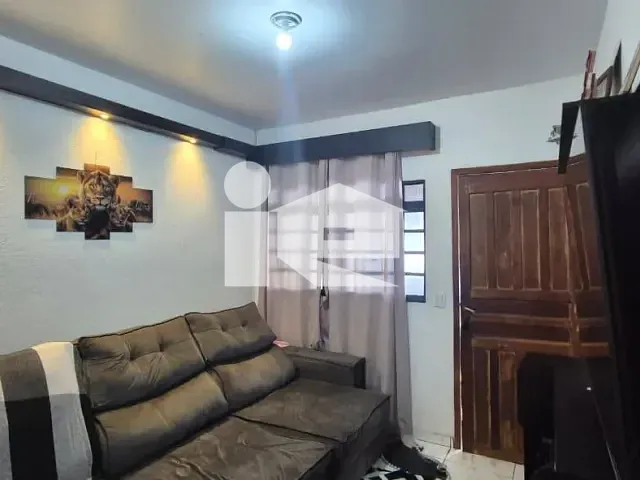 Casa 3 quartos e 2 banheiros, à venda, no bairro Jardim Nobre em Rolândia