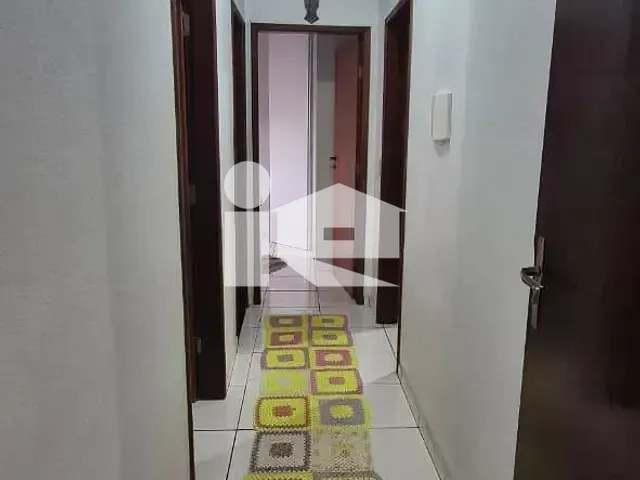 Casa 3 quartos e 2 banheiros, à venda, no bairro Jardim Nobre em Rolândia