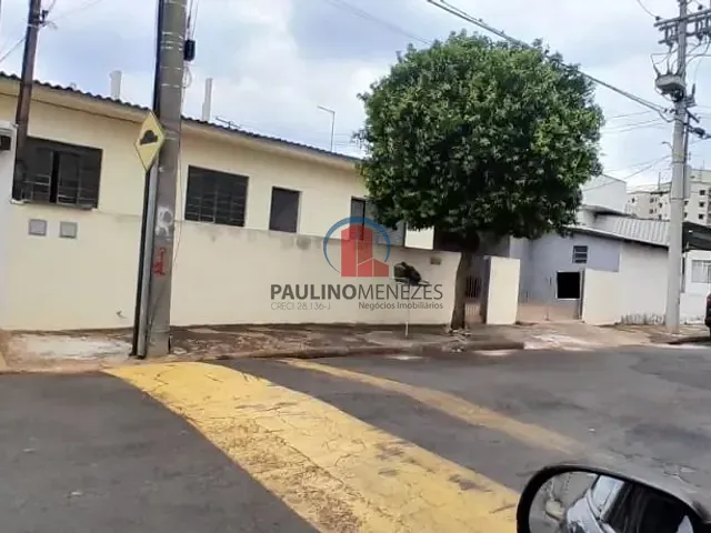Casa com 361m² 3 quartos e 1 banheiro, à venda, no bairro Vila Louricilda em Americana