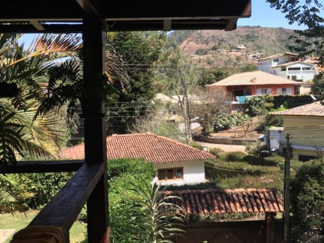 Casa à venda, no bairro Itaipava em Petrópolis