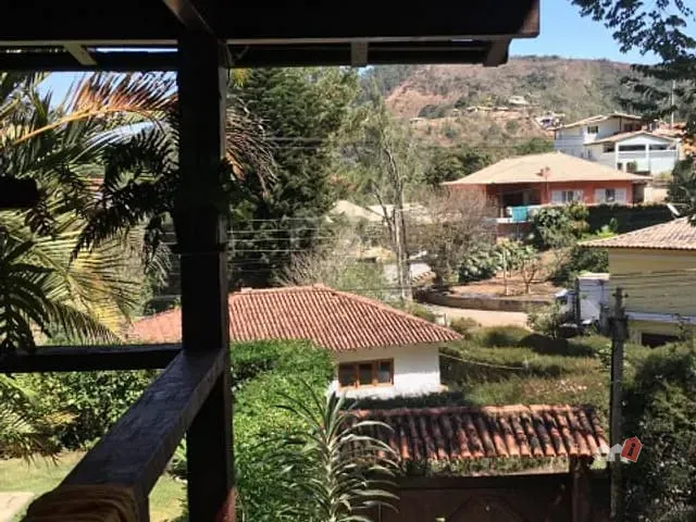 Casa à venda, no bairro Itaipava em Petrópolis
