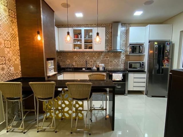 Casa com 190m² 4 quartos e 3 banheiros, à venda, no bairro Santa Cruz II em Cuiabá