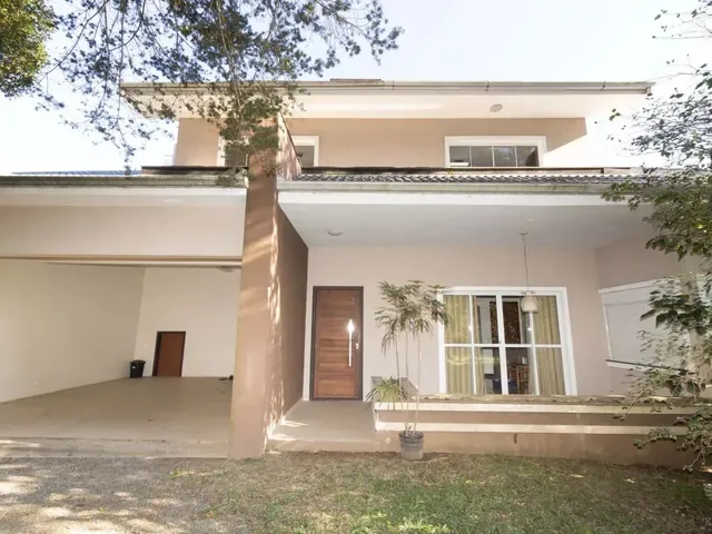 Casa com 400m² 3 quartos e 4 banheiros, à venda, no bairro São Braz em Curitiba