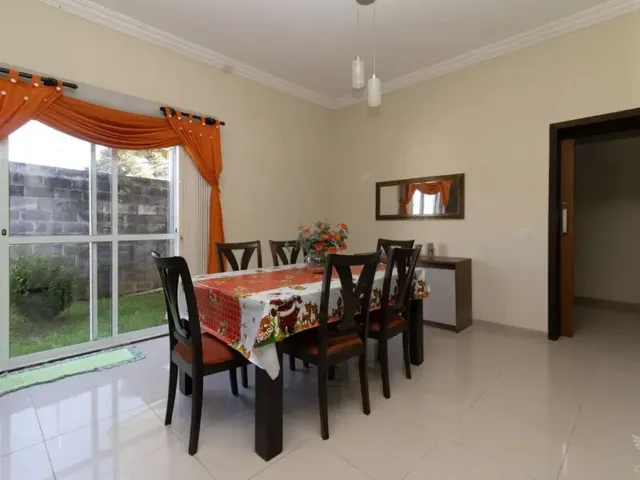 Casa com 400m² 3 quartos e 4 banheiros, à venda, no bairro São Braz em Curitiba