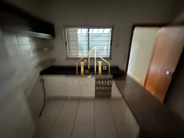 Casa com 360m² 3 quartos e 3 banheiros, para alugar, no bairro Santa Cruz em Cuiabá