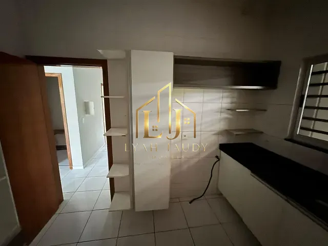 Casa com 360m² 3 quartos e 3 banheiros, para alugar, no bairro Santa Cruz em Cuiabá