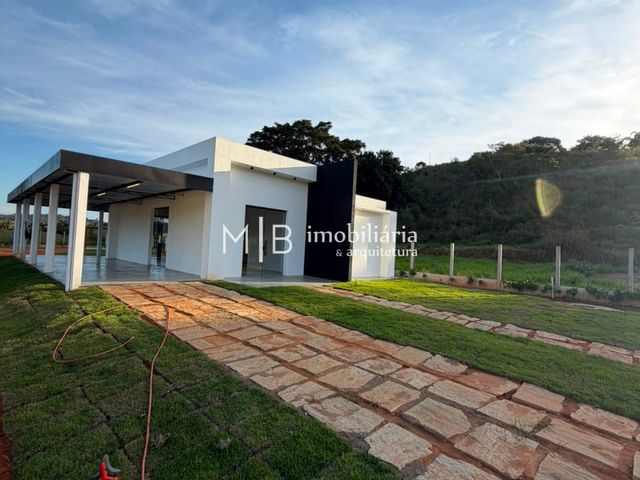 Casa 3 quartos e 2 banheiros, à venda, no bairro Piacatuba em Leopoldina