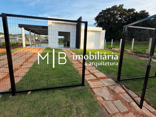 Casa 3 quartos e 2 banheiros, à venda, no bairro Piacatuba em Leopoldina