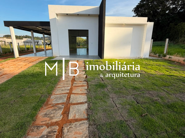 Casa 3 quartos e 2 banheiros, à venda, no bairro Piacatuba em Leopoldina