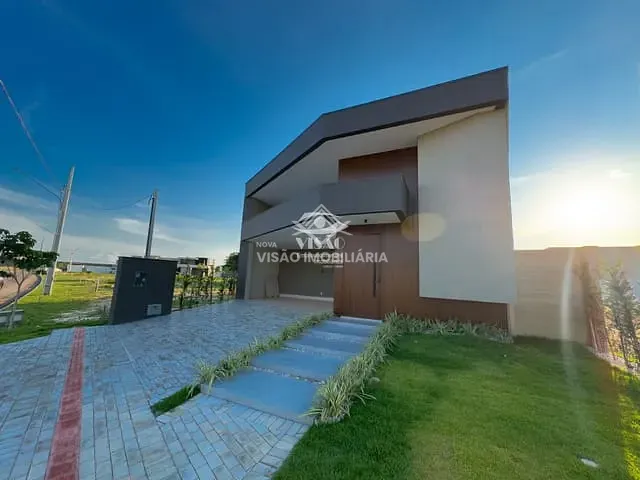 Casa 3 quartos e 3 banheiros, à venda, no bairro Condomínio Aquarela dos Poemas em Sinop