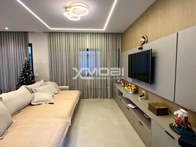 Casa com 300m² 3 quartos e 5 banheiros, à venda, no bairro Medeiros em Jundiaí