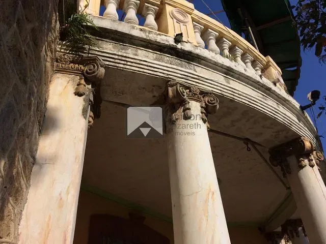 Casa com 750m² 6 quartos e 4 banheiros, à venda, no bairro Santa Teresa em Rio de Janeiro