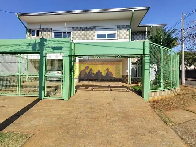 Casa com 865m² 6 quartos e 8 banheiros, à venda, no bairro Cidade Universitária em Campinas
