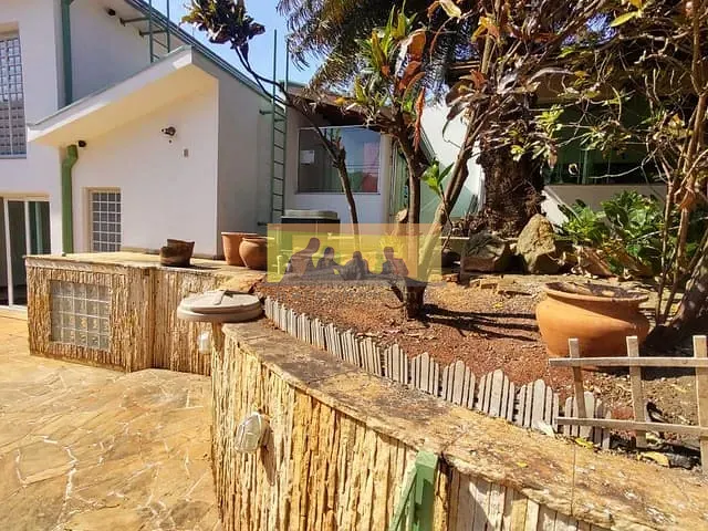 Casa com 865m² 6 quartos e 8 banheiros, à venda, no bairro Cidade Universitária em Campinas