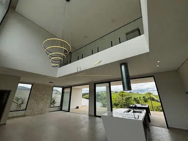 Casa 3 quartos e 5 banheiros, à venda, no bairro Mirante do Cachoeira em Piracaia