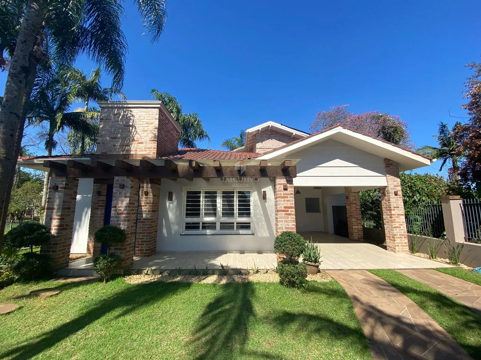 Casa, 3 quartos, 326 m² - Foto 1