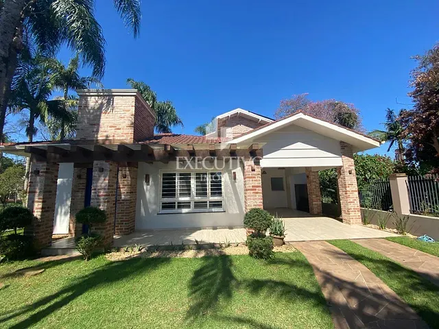 Casa 3 quartos e 7 banheiros, para alugar, no bairro Centro em Arroio do Meio