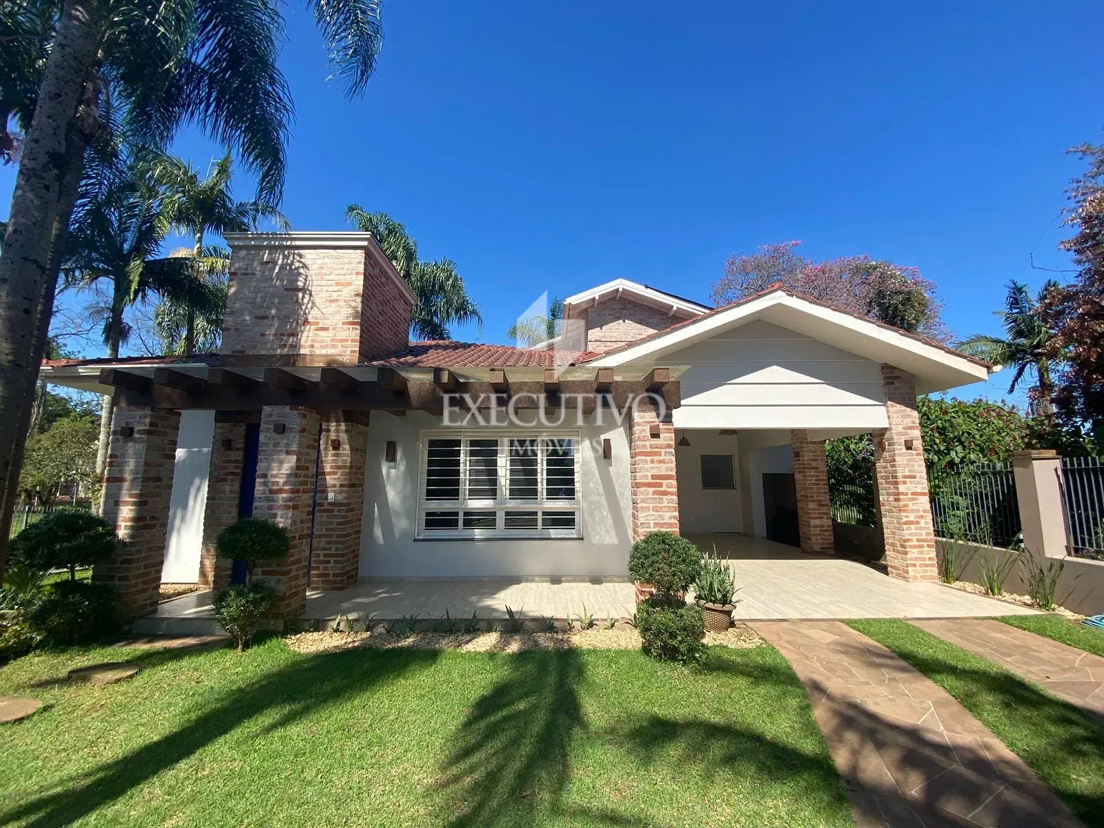 Casa, 3 quartos, 326 m² - Foto 1