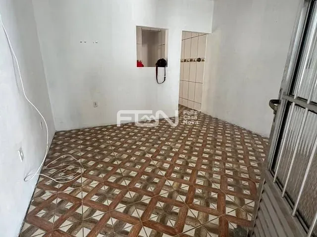 Casa 2 quartos e 1 banheiro, à venda, no bairro Gleba H em Camaçari