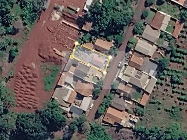 Casa 3 quartos e 1 banheiro, à venda, no bairro Jardim Caviúna em Rolândia