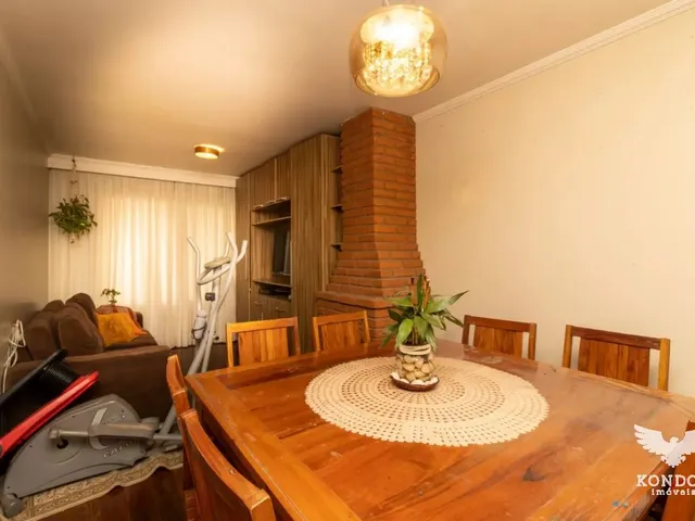 Casa 3 quartos e 4 banheiros, à venda, no bairro Santa Felicidade em Curitiba