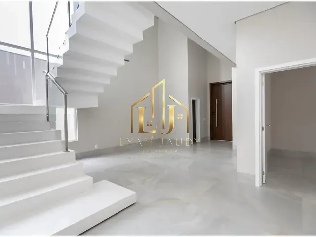 Casa com 373m² 4 quartos e 6 banheiros, à venda, no bairro Jardim Itália em Cuiabá