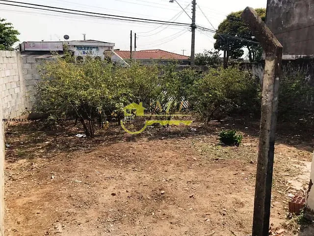 Casa com 370m² 2 quartos e 2 banheiros, à venda, no bairro Parque Universitario de Viracopos em Campinas