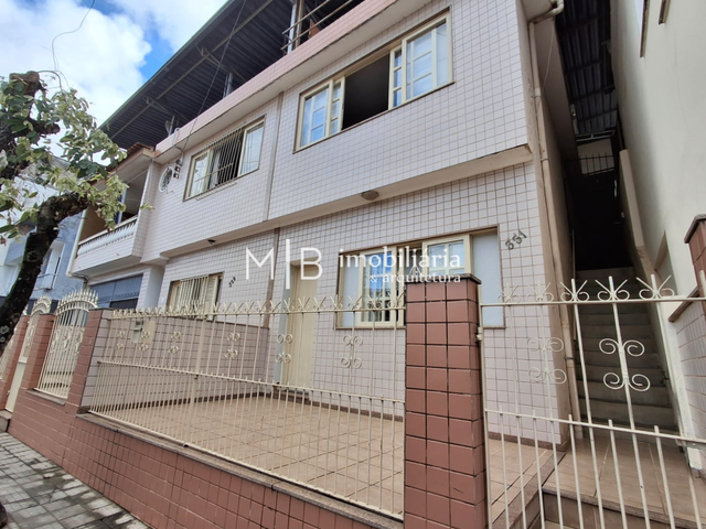Casa 3 quartos e 2 banheiros, à venda, no bairro Haidee em Cataguases