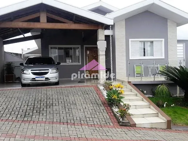 Casa com 360m² 3 quartos e 3 banheiros, à venda, no bairro Condomínio Residencial Mantiqueira em São José dos Campos