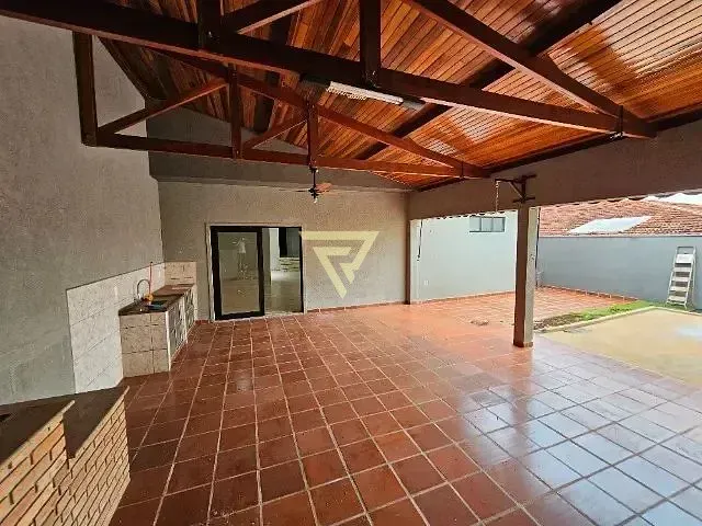 Casa com 360m² 3 quartos e 3 banheiros, à venda, no bairro Bonfim Paulista em Ribeirão Preto