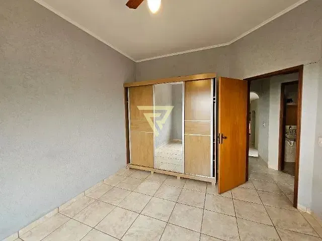 Casa com 360m² 3 quartos e 3 banheiros, à venda, no bairro Bonfim Paulista em Ribeirão Preto
