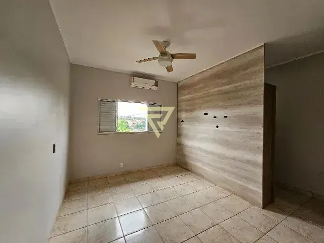 Casa com 360m² 3 quartos e 3 banheiros, à venda, no bairro Bonfim Paulista em Ribeirão Preto