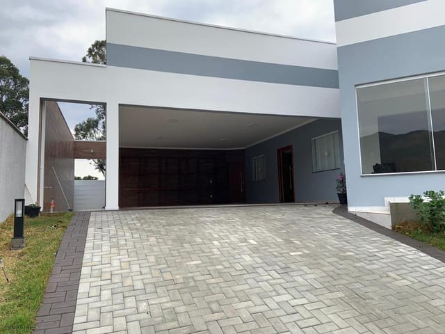 Casa com 1240m² 4 quartos e 5 banheiros, à venda, no bairro Salto em Extrema