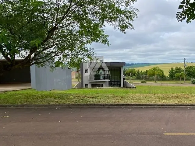 Casa à venda, no bairro Jardim Carvalho em Ponta Grossa