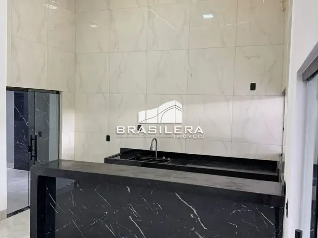 Casa 2 quartos e 2 banheiros, à venda, no bairro Conjunto Habitacional Jardim Sabiá em Senador Canedo