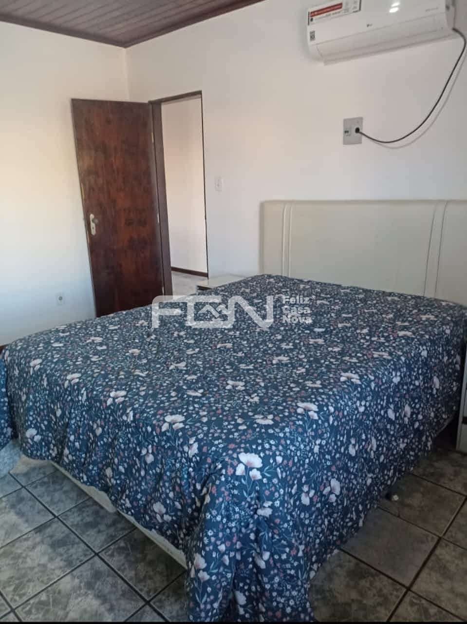 Casa à venda com 5 quartos, 33m² - Foto 12