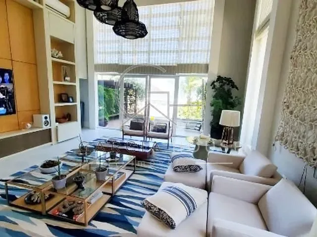 Casa com 628m² 4 quartos e 6 banheiros, à venda, no bairro Balneário Praia do Pernambuco em Guarujá