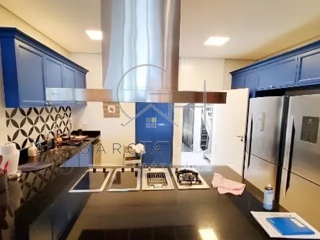 Casa com 628m² 4 quartos e 6 banheiros, à venda, no bairro Balneário Praia do Pernambuco em Guarujá