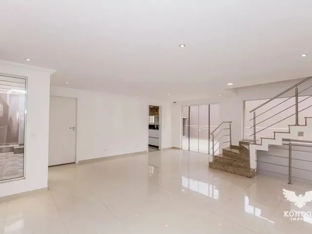Casa 4 quartos e 5 banheiros, à venda, no bairro Pinheirinho em Curitiba