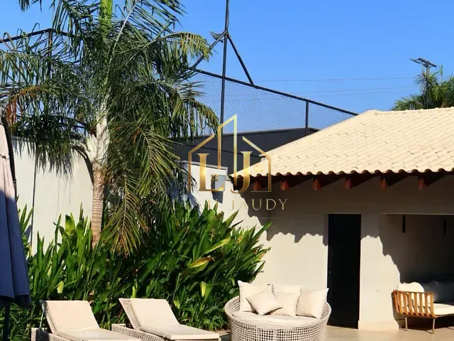 Casa com 1260m² 7 quartos e 9 banheiros, à venda, no bairro Jardim Itália em Cuiabá