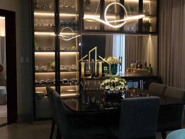 Casa com 1260m² 7 quartos e 9 banheiros, à venda, no bairro Jardim Itália em Cuiabá