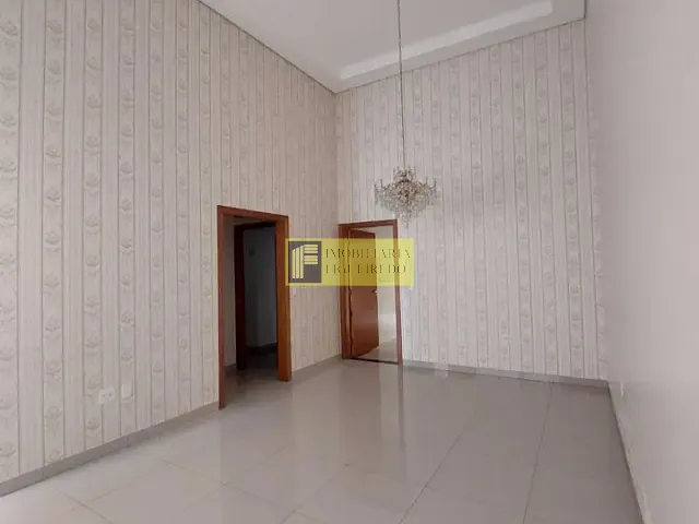 Casa com 200m² 3 quartos e 3 banheiros, à venda, no bairro Chácara Jockey Club (Zona Rural) em São José do Rio Preto